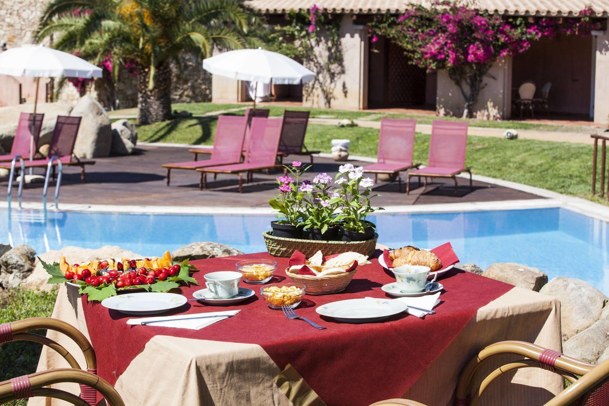 S'Incantu Resort Villasimius Extérieur photo